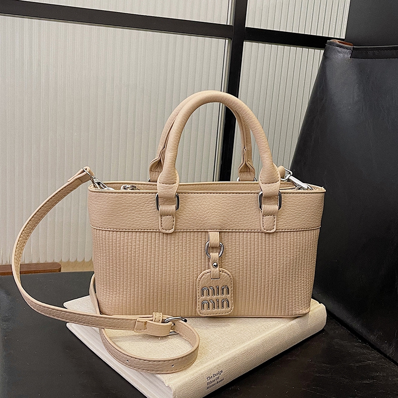 Luxury Women High End Leather  - đánh giá và giá Luxury Lifestyle City