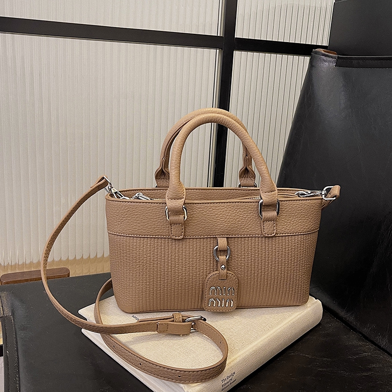 Luxury Women High End Leather  - đánh giá và giá Luxury Lifestyle City