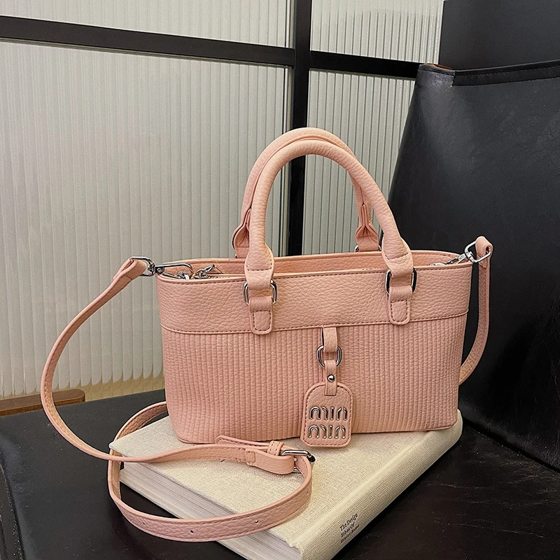Luxury Women High End Leather  - đánh giá và giá Luxury Lifestyle City