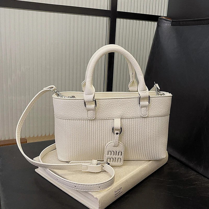 Luxury Women High End Leather  - đánh giá và giá Luxury Lifestyle City